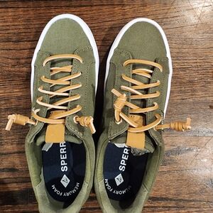 Sperry Women Olive Sneakers New No Tags